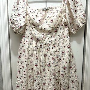 Wallflower Cream Floral Dress‎